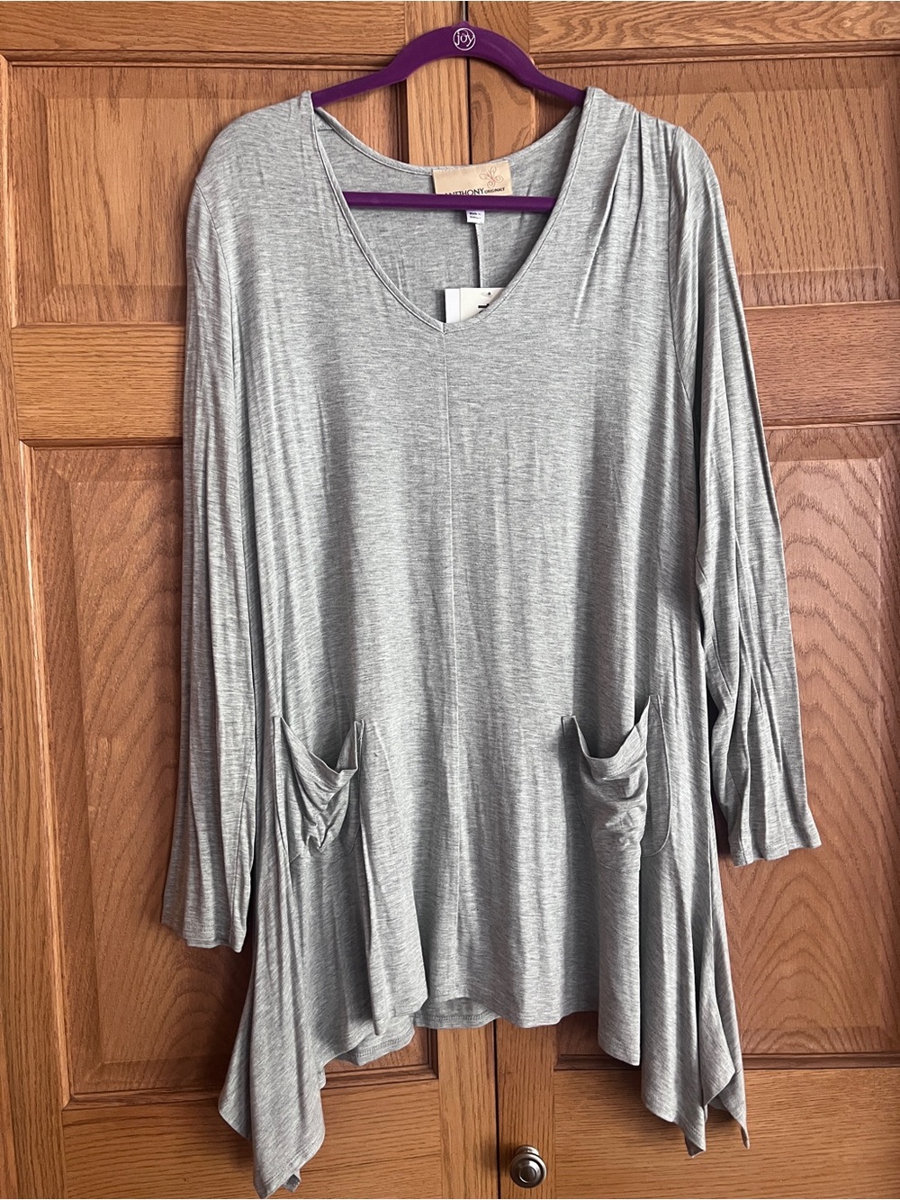 Antthony Light Gray V-Neck Pocket Tunic